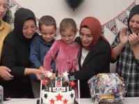 ASKIDA PASTA PROJESİ MİNİKLERİN DOĞUM GÜNÜNÜ KUTLUYOR