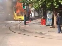 BURSA'DA YOLCU OTOBÜSÜ ALEV ALARAK YANDI