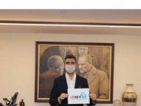 BAŞKAN GÖKHAN YÜKSEL MASKE TAKARAK LÖSEMİYE DİKKAT ÇEKTİ