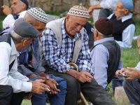 EMEKLİLERE KREDİ ÇEKTİRİP DOLANDIRAN ÇETE ÜYELERİNE OPERASYON