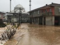 SAKARYA'NIN İLÇELERİNDE SEL BASKINI
