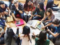 İBB'DEN 30 BİN ÖĞRENCİYE BURS MÜJDESİ! NOT ORTALAMASI KALDIRILDI