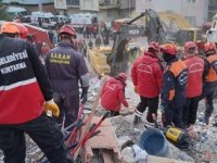 KARTAL BELEDİYESİ'NE BAĞLI ARAMA VE KURTARMA EKİBİ İZMİR'E ULAŞTI