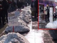 SAKARYA'DA BİR GARİP EYLEM! KARDAN MEZAR YAPIP ÜZERİNE 'ESNAF ÖLDÜ'YAZISI YAZDILAR