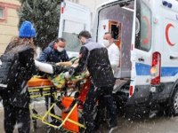 KARTAL BELEDİYESİ HASTA NAKİL AMBULANSI YOĞUN KAR YAĞIŞINDA DA GÖREVİNİN BAŞINDA