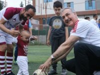 AK PARTİ KARTAL İLÇE BAŞKANLIĞI'NDAN BABALAR GÜNÜ'NE ÖZEL FUTBOL TURNUVASI