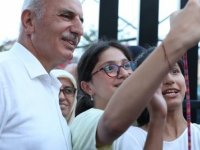 BAŞKAN İSMET YILDIRIM MERİÇ MAHALLESİ'NDE HALKLA BİR ARAYA GELDİ