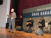 PENDİK'TE ÖMER KARAOĞLU KONSERİNE YOĞUN İLGİ