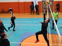 TUZLA’DA BİRLİK VE BERABERLİĞİ ARTIRACAK VOLEYBOL LİGİ BAŞLADI