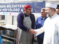 PENDİK BELEDİYESİ'NDEN DEPREM BÖLGESİNDE GÜNDE 5000 BİN KİŞİYE SICAK YEMEK İKRAMINDA BULUNUYOR