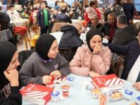 ÜMRANİYELİ MİSAFİR DEPREMZEDELERE BOĞAZ TURU