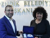 BULGAR HEYET PENDİK BELEDİYE BAŞKANI AHMET CİN'İ ZİYARET ETTİ