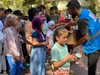 PENDİK BELEDİYESİ'NDEN KURAN KURSLARINA GİDEN ÇOCUKLARA DONDURMA İKRAMI