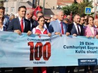 CHP KARTAL İLÇE BAŞKANLIĞI'NDAN  CUMHURİYETİN 100 YILINDA KORTEJ YÜRÜYÜŞÜ