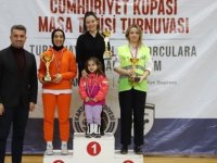 KARTAL BELEDİYESİ'NDEN CUMHURİYET'İN 100. YILINA ÖZEL MASA TENİSİ TURNUVASI