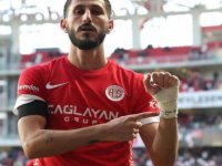 İSRAİLLİ FUTBOLCU SAGİV JEHEZKEL GÖZALTINA ALINDI