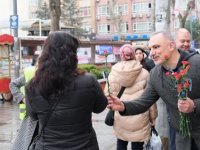 İYİ PARTİ PENDİK BELEDİYE BAŞKAN ADAYI SÜLEYMAN TURAN KADINLAR GÜNÜ'NÜ UNUTMADI