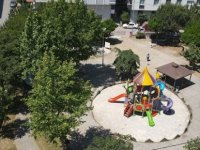 ESENLER’DE BİR PARK DAHA YENİLENİYOR