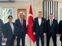 PENDİK RİZELİLER DERNEĞİ BAŞKANI RAMAZAN İSTİF VE YÖNETİMİNDEN İLÇE EMNİYET MÜDÜRÜ OKTAY ÇELİK'E ZİYARET