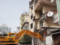 KARTAL'DA RİSKLİ YAPILARIN DÖNÜŞÜMÜ HIZ KESMEDEN DEVAM EDİYOR