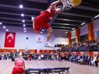17. GELENEKSEL ÜMRANİYE SPOR OYUNLARI COŞKULU BİR TÖRENLE SONA ERDİ
