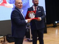 ÜÇ HİLAL'İN IŞIĞINDA KUTLU YÜRÜYÜŞE BİN YENİ ÜYE KATILDI