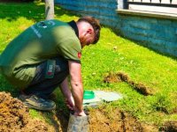PARKLARA DÜZENLİ BAKIM VE YENİLEME ÇALIŞMALARI DEVAM EDİYOR