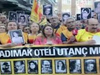 İNSAN HAKLARI DERNEĞİ İSTANBUL ŞUBESİ :MADIMAK KATLİAMINI UNUTMADIK!UNUTTURMAYACAĞIZ!