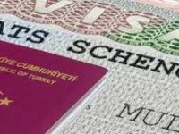 AB'DEN TÜRK VATANDAŞLARINA SCHENGEN VİZESİ KARARI