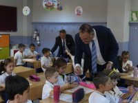 KARTAL BELEDİYESİ YÖNETİCİLERİ ÖĞRENCİLERİN İLK DERS ZİLİ HEYECANINA ORTAK OLDU