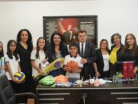 KARTAL BELEDİYESİ'NDEN ÖĞRENCİLERLE GERİ DÖNÜŞÜM SEFERBERLİĞİ