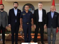 PESİAD BAŞKANI CÜNEYT BATTAL VE YÖNETİMİ TÜMAMİRAL ERDİNÇ YETKİN'İ ZİYARET ETTİ