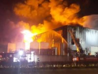 KOCAELİ DİLOVASI'NDA PARFÜM DEPOSU YANGINI:6 ÇALIŞAN YAŞAMINI YİTİRDİ