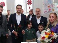 PESİAD'DAN ÖĞRETMENLER GÜNÜ'NDE ANLAMLI ZİYARET