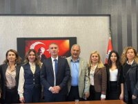 PENDİK CHP'DEN 24 KASIM'DA ÖĞRETMENLERE ANLAMLI ZİYARET