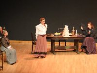 ÇEHOV'UN DÜNYASINA YENİ BİR YORUM