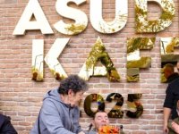 SOSYAL HAYATA KATILIMI GÜÇLENDİREN YENİ BİR YAŞAM ALANI: ASUDE ENGELSİZ YAŞAM KAFE HİZMETTE