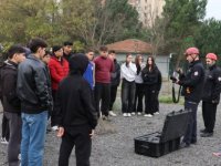 ÜMRANİYE BELEDİYESİ’NDEN LİSELERDE ARAMA KURTARMA EĞİTİMİ