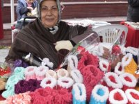 KARTAL'DA YILBAŞI COŞKUSU KADIN EMEĞİ PAZARI NEYZEN TEVFİK MEYDANI'NDA AÇILDI