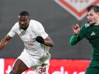 PENDİK STADI'NDA SESSİZ GECE:PENDİKSPOR ZİRVEYE ORTAK OLDU