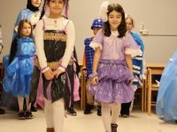 ÜMRANİYE BELEDİYESİ'NDEN ÇEVRE DOSTU MODA DEFİLESİ: ATIKLARDAN GERİ DÖNÜŞÜM ŞIKLIĞI