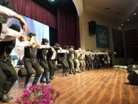 PENDİK'TE 'YEDİ BÖLGE BİR SAHNE': KARADENİZ RÜZGARI İZLEYENLERİ BÜYÜLEDİ