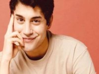 GENÇ OYUNCU İBRAHİM YILDIZ'DAN ACI HABER 6 AYLIK YAŞAM SAVAŞINI KAYBETTİ