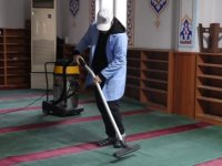 KARTAL BELEDİYESİ'NDEN İBADETHANELERDE KAPSAMLI TEMİZLİK VE BAKIM ÇALIŞMASI