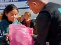 PENDİK BELEDİYESİ GAZZE'DE ''BAYRAMLIK GİYDİRME VE ÇOCUK ŞENLİĞİ''DÜZENLEDİ