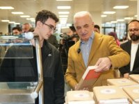 KÜTÜPHANELER HAFTASI’NDA ÜMRANİYE’DE ÖĞRENCİLERE KİTAP SÜRPRİZİ