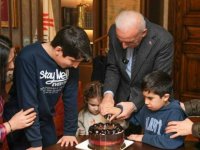 OTİZM FARKINDALIK GÜNÜ’NDE ANLAMLI SÜRPRİZ: “BAŞKANIM, BU KEZ BİZ SİZE GELELİM”