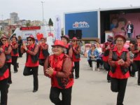 KARTALLILAR ANNELER GÜNÜ'NDE EN ANLAMLI HEDİYEELERİNİ KADIN EMEĞİ PAZARI'NDA ALDI