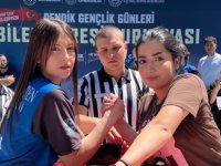 PENDİK'TE BİLEK GÜREŞİ HEYECANI