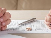 AYM SÜRESİZ NAFAKA DÜZENLEMESİNİ İPTAL ETTİ
